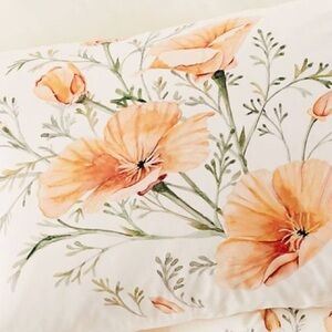 NWOT Deny Designs X Urban Outfitters Shealeen Floral Sham (1) Z23
